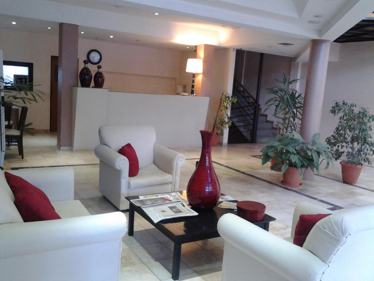 Hotel Lazaro Villa Mercedes Exterior foto
